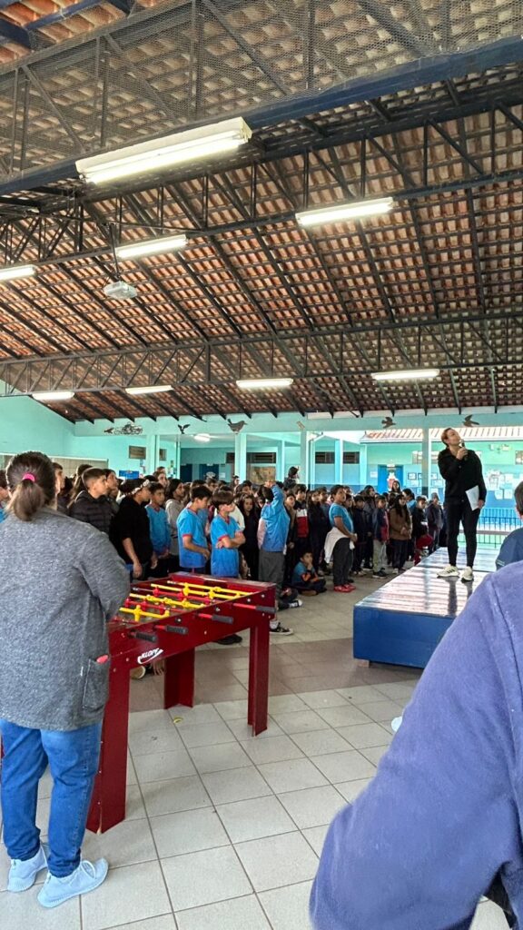 WhatsApp-Image-2025-05-06-at-16.05.04-576x1024 EMEB Tabajara realiza Sessão Cívica em comemoração ao Dia da Matemática!