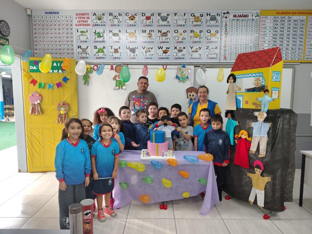 278e3276-a8dd-4f03-8045-0e3b0d7f3833-1024x768 Rede Municipal de Ensino Celebra o Aniversário do Papai do Método Iracema Meireles - A Casinha Feliz!