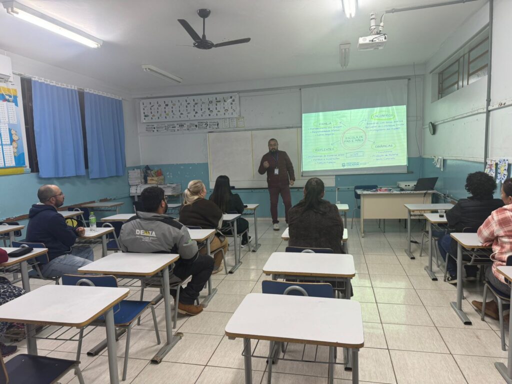 8336c320-e7c2-4523-b55f-e69ab0e1828d-1024x768 Secretaria de Educação realiza “Escola de Pais e Mães” na EMEB Tabajara!