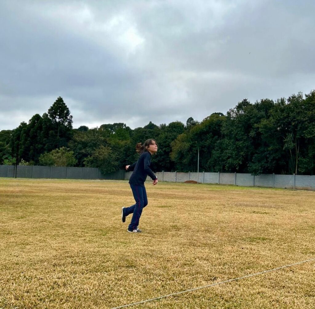 f77e296e-fa0a-4c1c-8400-9565d378d062-1024x1007 Esporte, Energia e Emoção: Vereda dos Trevos em Ritmo de Atletismo!