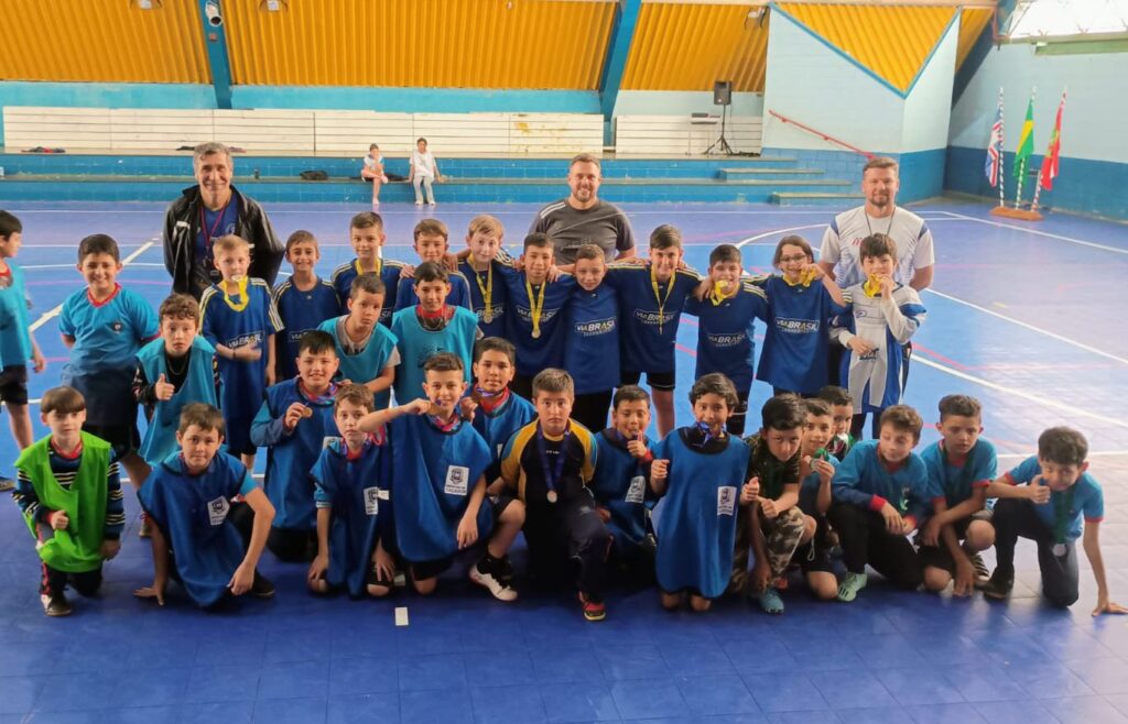 WhatsApp-Image-2025-11-21-at-10.49.24-1-1024x658 JEBAM 2025 é concluído após quatro etapas e grande participação estudantil %image