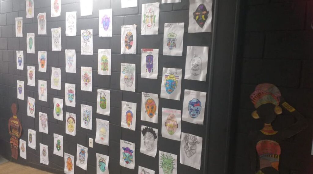 WhatsApp-Image-2025-11-24-at-14.10.14-1-1024x571 Consciência Negra nas Escolas da Rede Municipal de Educação 21/11/2025 %image