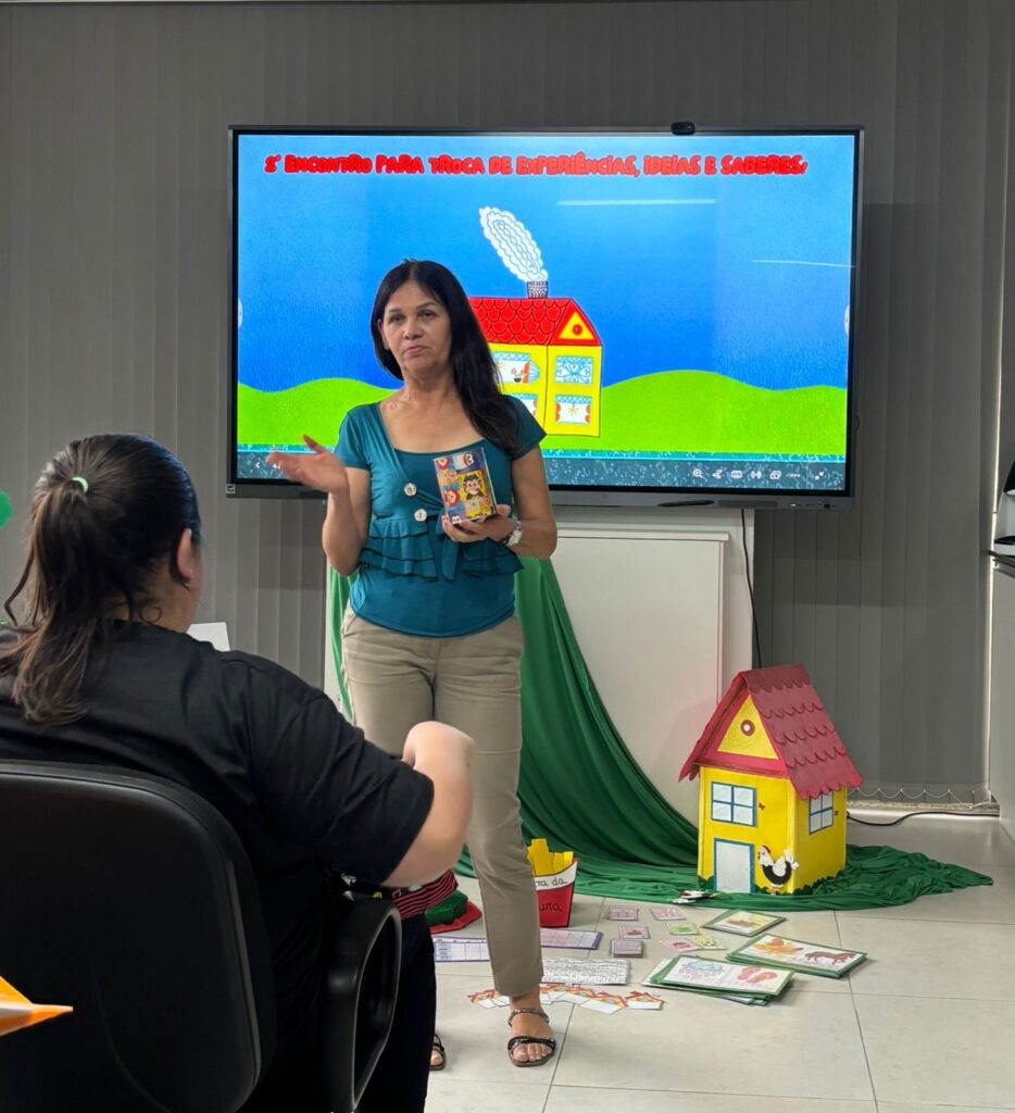 WhatsApp-Image-2025-11-24-at-15.45.47-2-934x1024 Trocas Inspiradoras: Práticas que Fortalecem a Alfabetização %image