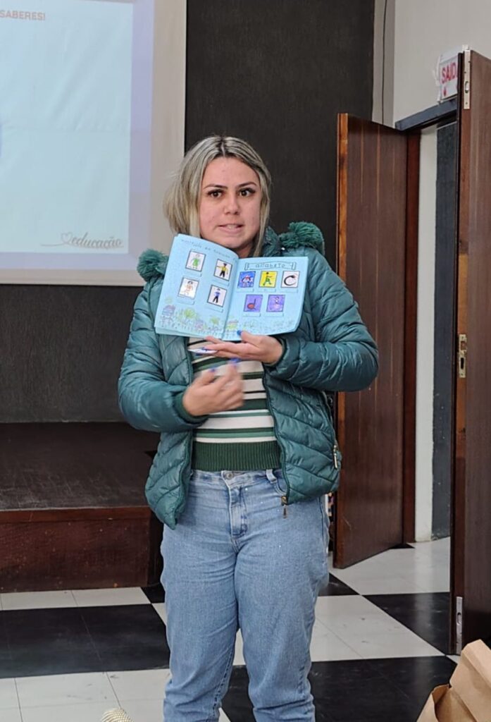 WhatsApp-Image-2025-11-24-at-17.27.39-697x1024 Trocas Inspiradoras: Práticas que Fortalecem a Alfabetização %image