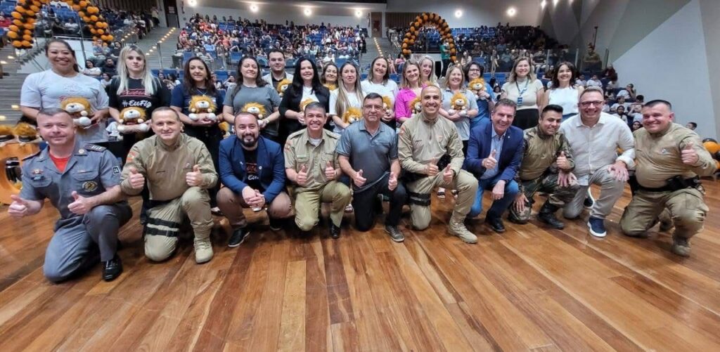 WhatsApp-Image-2025-11-25-at-14.40.47-1-1024x501 Formatura do Proerd %image