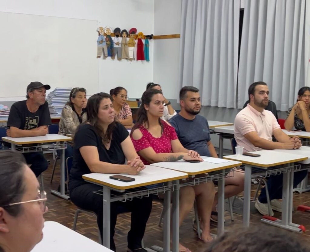 WhatsApp-Image-2025-11-25-at-16.22.39-1024x833 Escola de Pais e Mães encerra ciclo de encontros e prevê novas atividades para o próximo ano %image