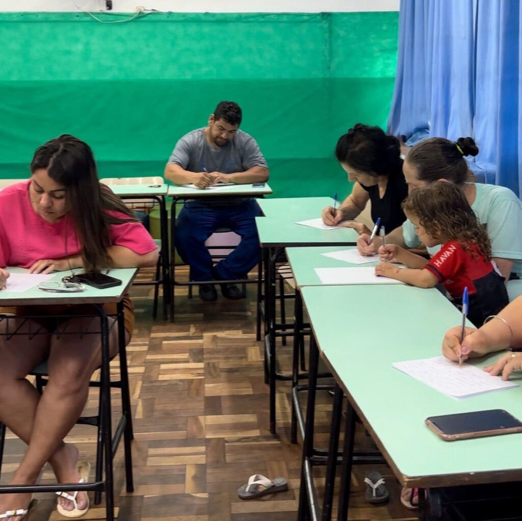 WhatsApp-Image-2025-11-25-at-16.22.39-2-1024x1022 Escola de Pais e Mães encerra ciclo de encontros e prevê novas atividades para o próximo ano %image