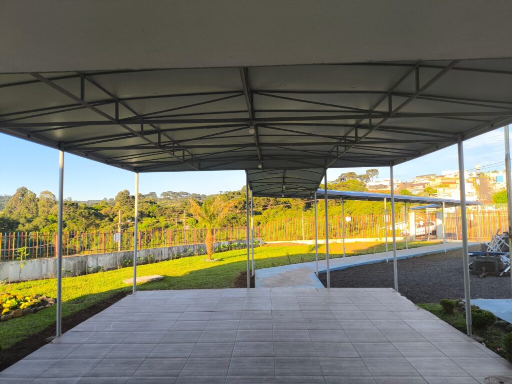 WhatsApp-Image-2025-12-12-at-20.32.58-1-1024x769 A Importância da Instalação de Toldos nas Escolas Municipais de Caçador %image