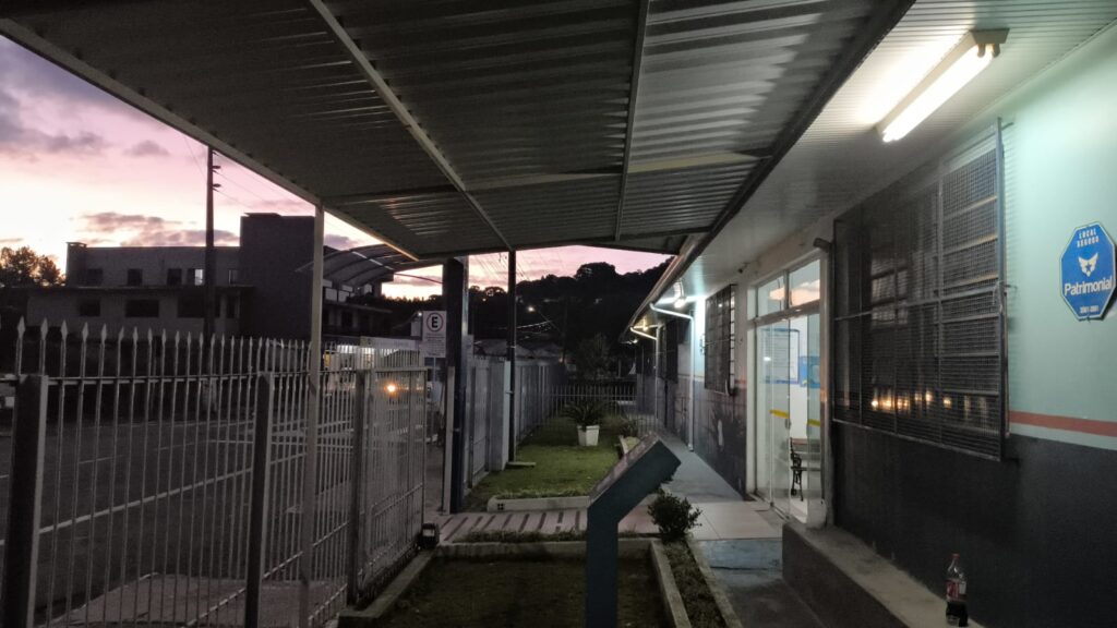 WhatsApp-Image-2025-12-12-at-20.33.03-1024x576 A Importância da Instalação de Toldos nas Escolas Municipais de Caçador %image