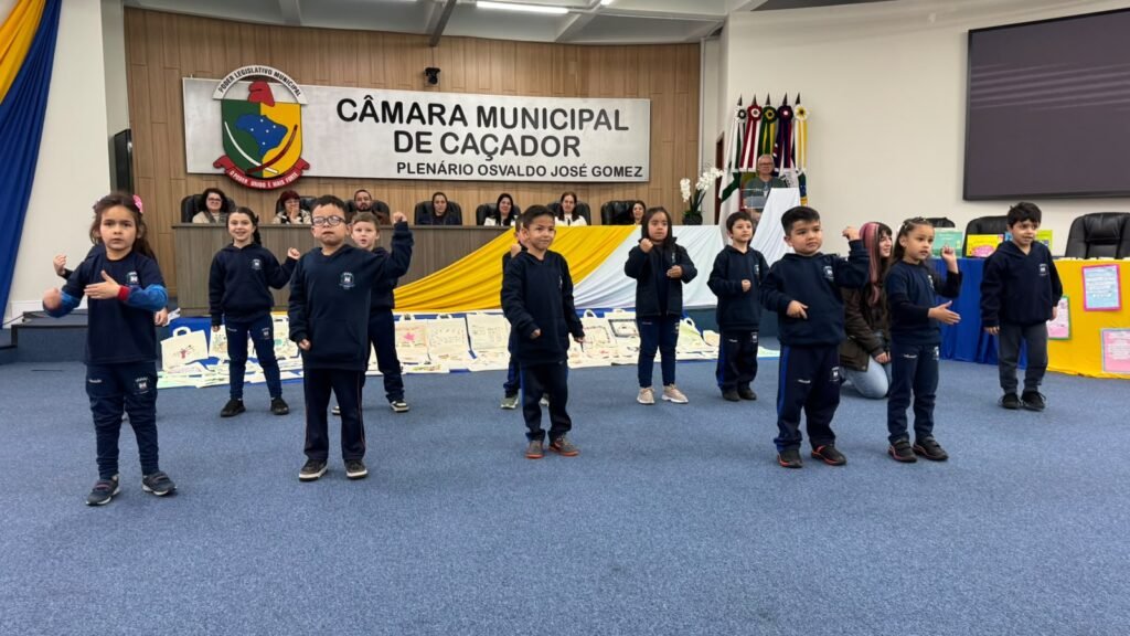WhatsApp-Image-2026-10-20-at-13.32.51-1-1024x576 Seminário ProLEEI fortalece formação de profissionais da Educação Infantil em Caçador %image