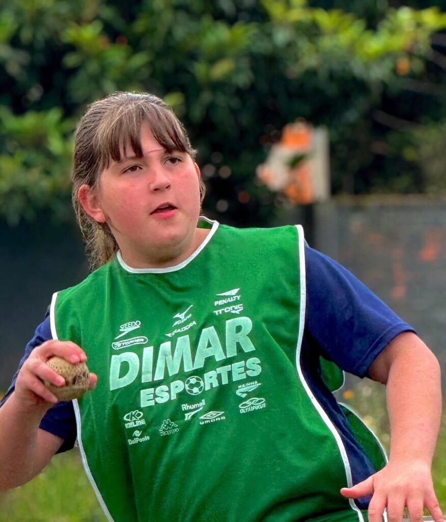 WhatsApp-Image-2026-10-28-at-11.25.55-876x1024 Mini Olimpíadas movimentam escolas de Caçador com provas de atletismo %image